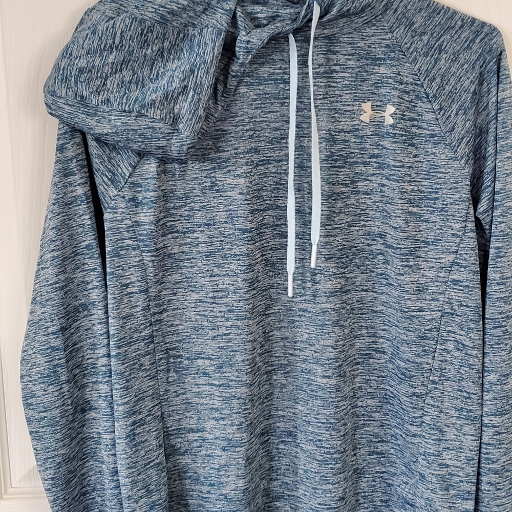 Under Armour long sleeve hoodie